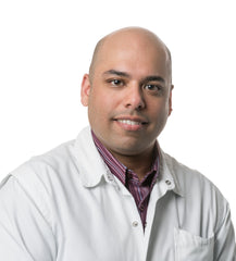 Prof. dr. Sherief Janmohamed, dermatoloog en professor aan het Universitair Ziekenhuis Brussel
